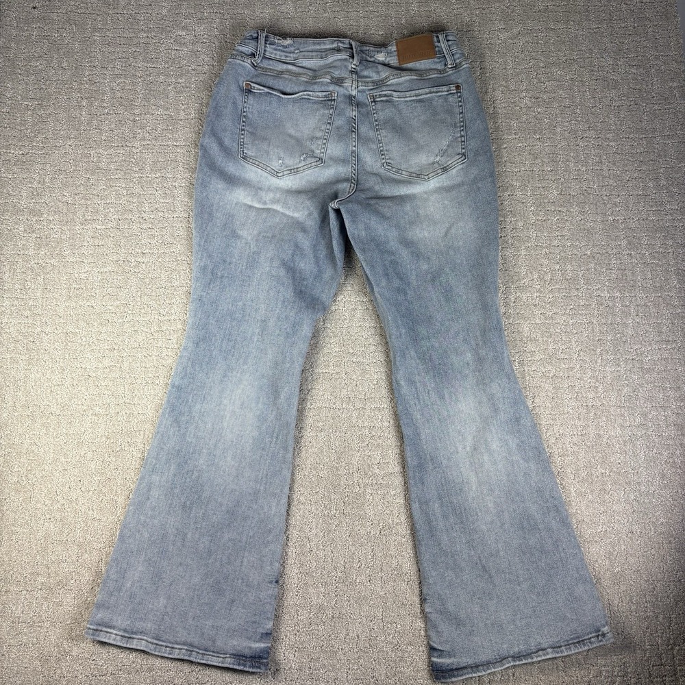 Judy Blue Flare Leg Jeans Women's Size 14W Light Wash Denim Cotton Stretch - Picture 10 of 11